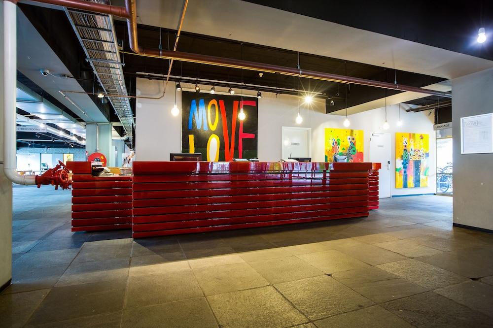 Wow Amsterdam Hostel Exterior photo