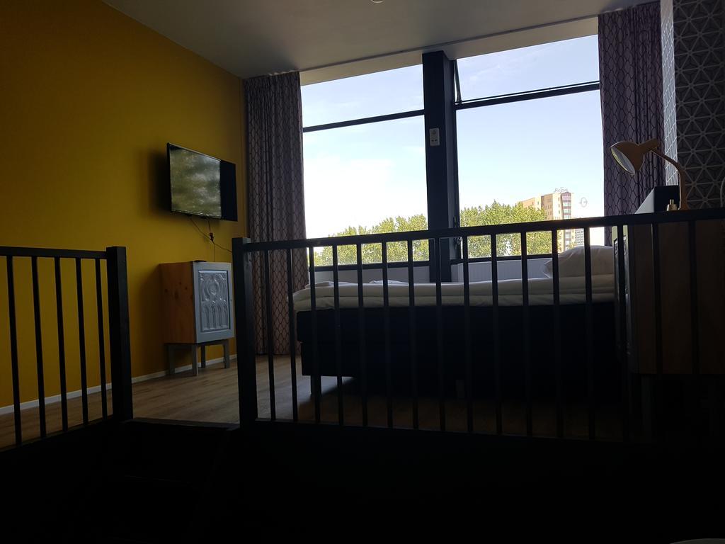 Wow Amsterdam Hostel Exterior photo