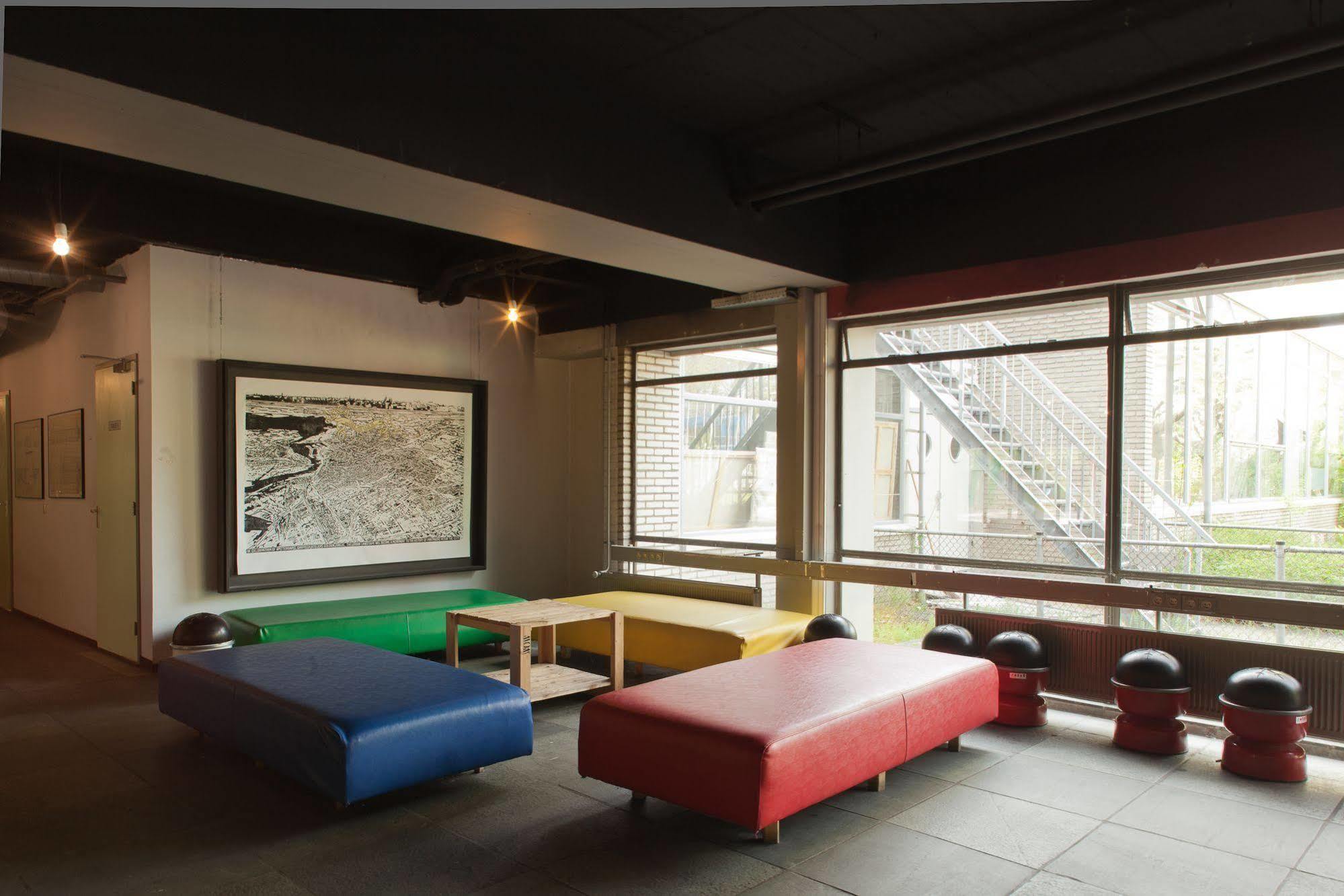 Wow Amsterdam Hostel Exterior photo